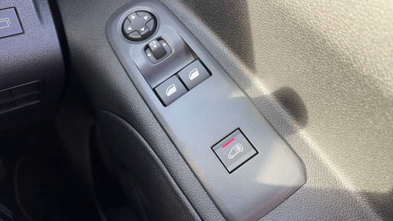 Vauxhall Combo Cargo Combo Xl Diesel 1.5 Turbo D 100ps Pro H1 Van